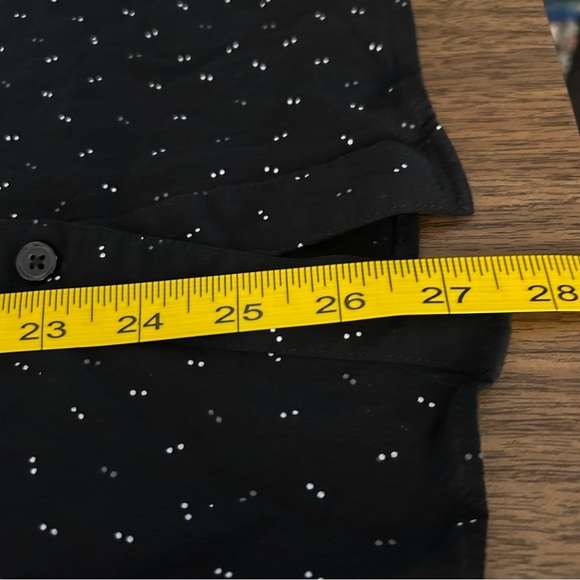 In every story Black Button-Up Women's Top 1X - Picture 10 of 11